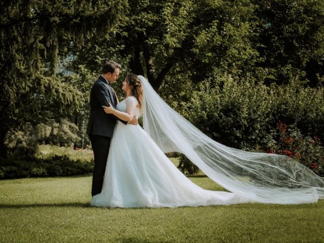 Nettoyage de ma robe de mariée par le pressing Céline Pressing à Argentan.